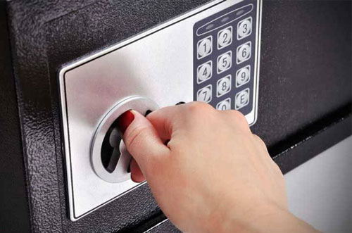 کلیدسازی سیار رشت | تعمیر قفل و گاوصندوق در محل 7 روز هفته 24 ساعته